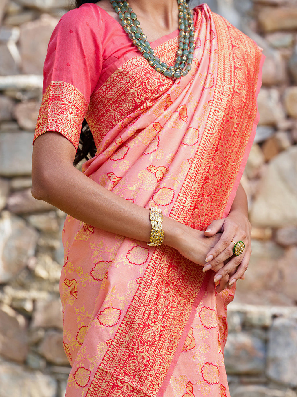 Janasya Peach Banarasi Silk Woven Dual Tone Floral Design Banarasi Silk Saree