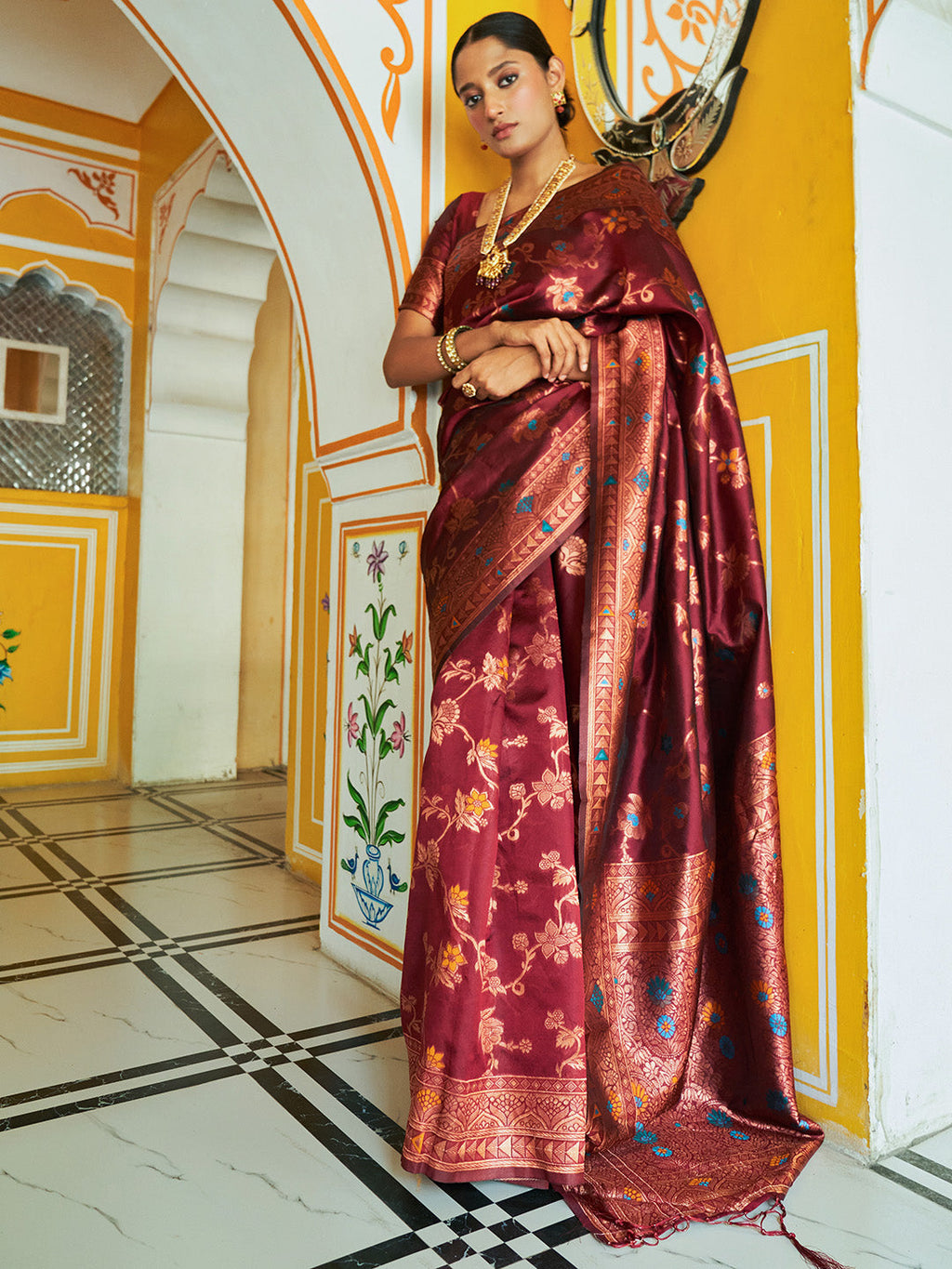 Janasya Maroon Banarasi Silk Woven Dual Tone Floral Design Banarasi Silk Saree