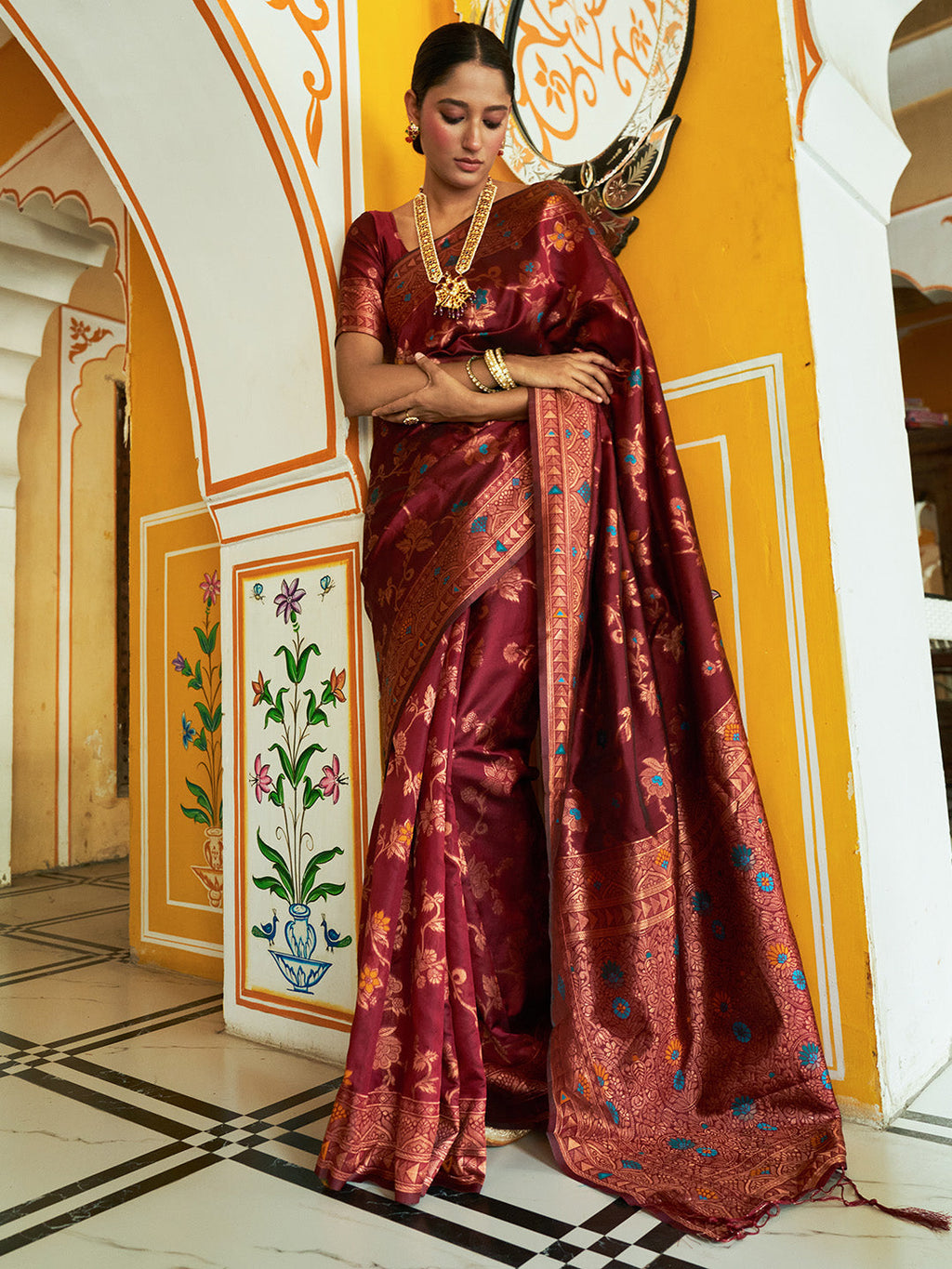 Janasya Maroon Banarasi Silk Woven Dual Tone Floral Design Banarasi Silk Saree