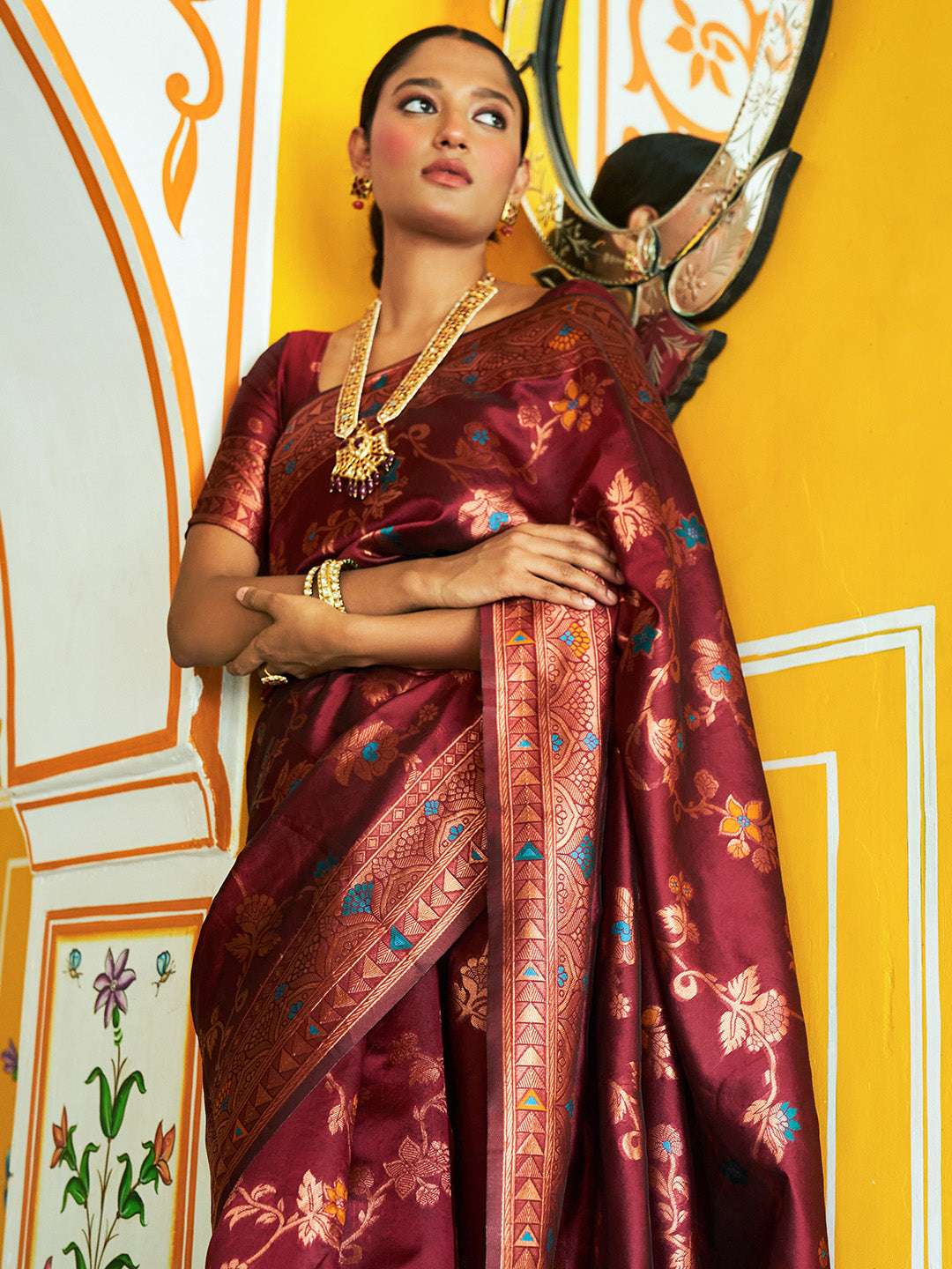 Janasya Maroon Banarasi Silk Woven Dual Tone Floral Design Banarasi Silk Saree