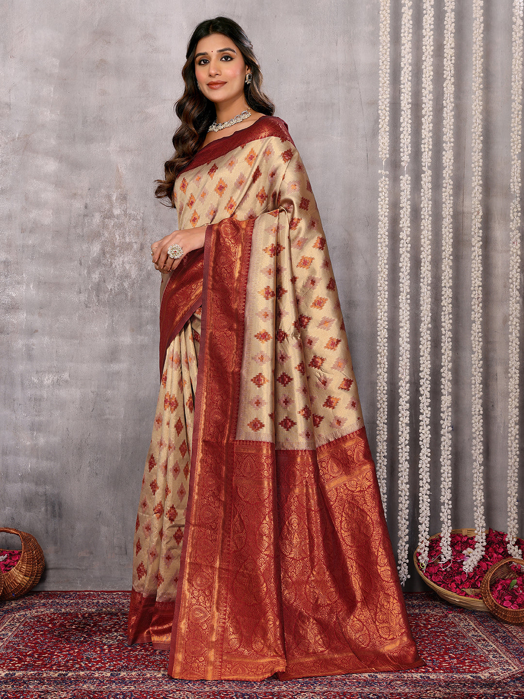 Janasya Beige Silk Blend Ethnic Motifs Kanjivaram Saree - Distacart