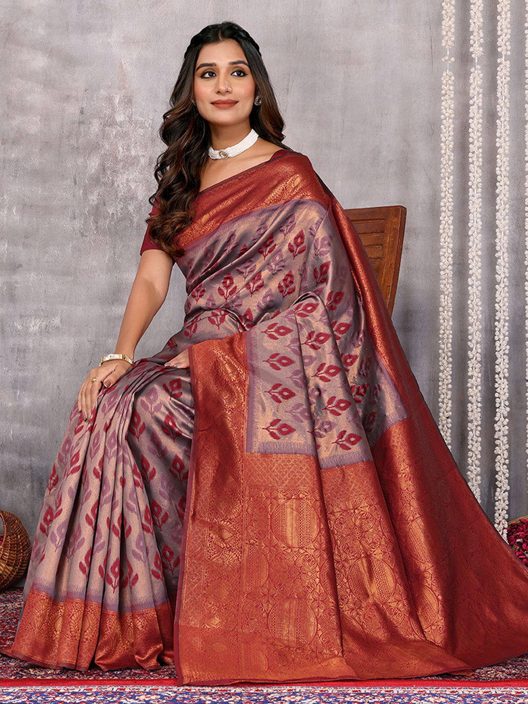 Janasya Grey & Maroon Silk Blend Ethnic Motifs Kanjivaram Saree - Distacart