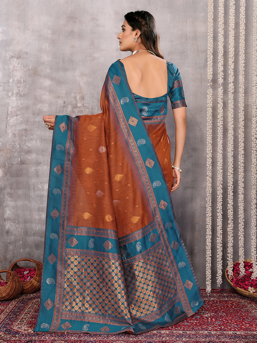 Janasya Rust Cotton Linen Paisley Kanjivaram Saree - Distacart
