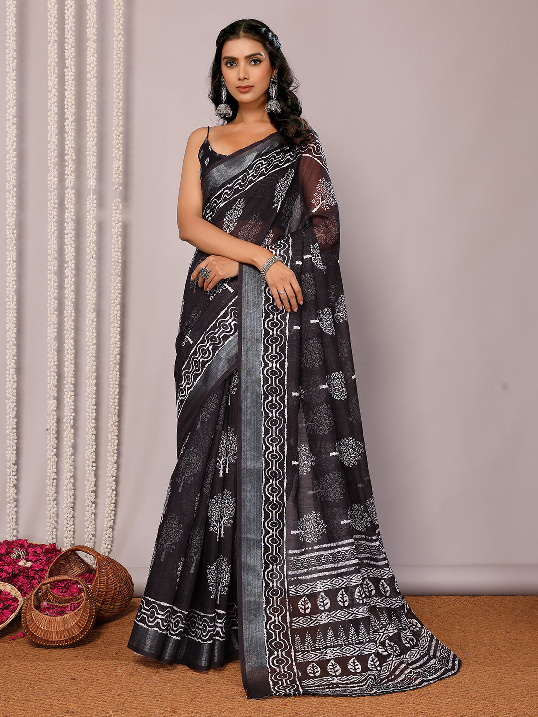 Janasya Black Cotton Linen Floral Printed Saree - Distacart