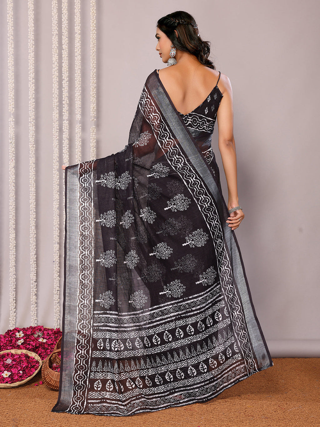 Janasya Black Cotton Linen Floral Printed Saree - Distacart