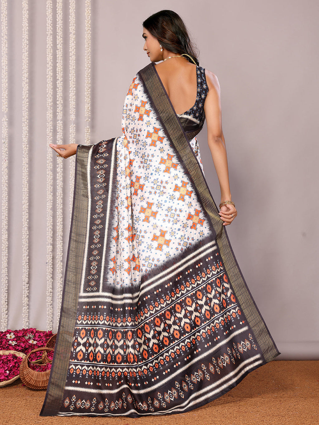 Janasya White & Black Chanderi Silk Ikkat Printed Saree - Distacart
