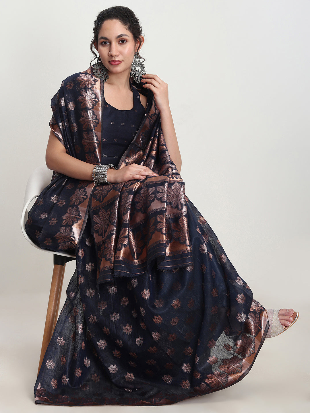 Janasya Indigo Linen Blend Floral Jacquard Saree - Distacart