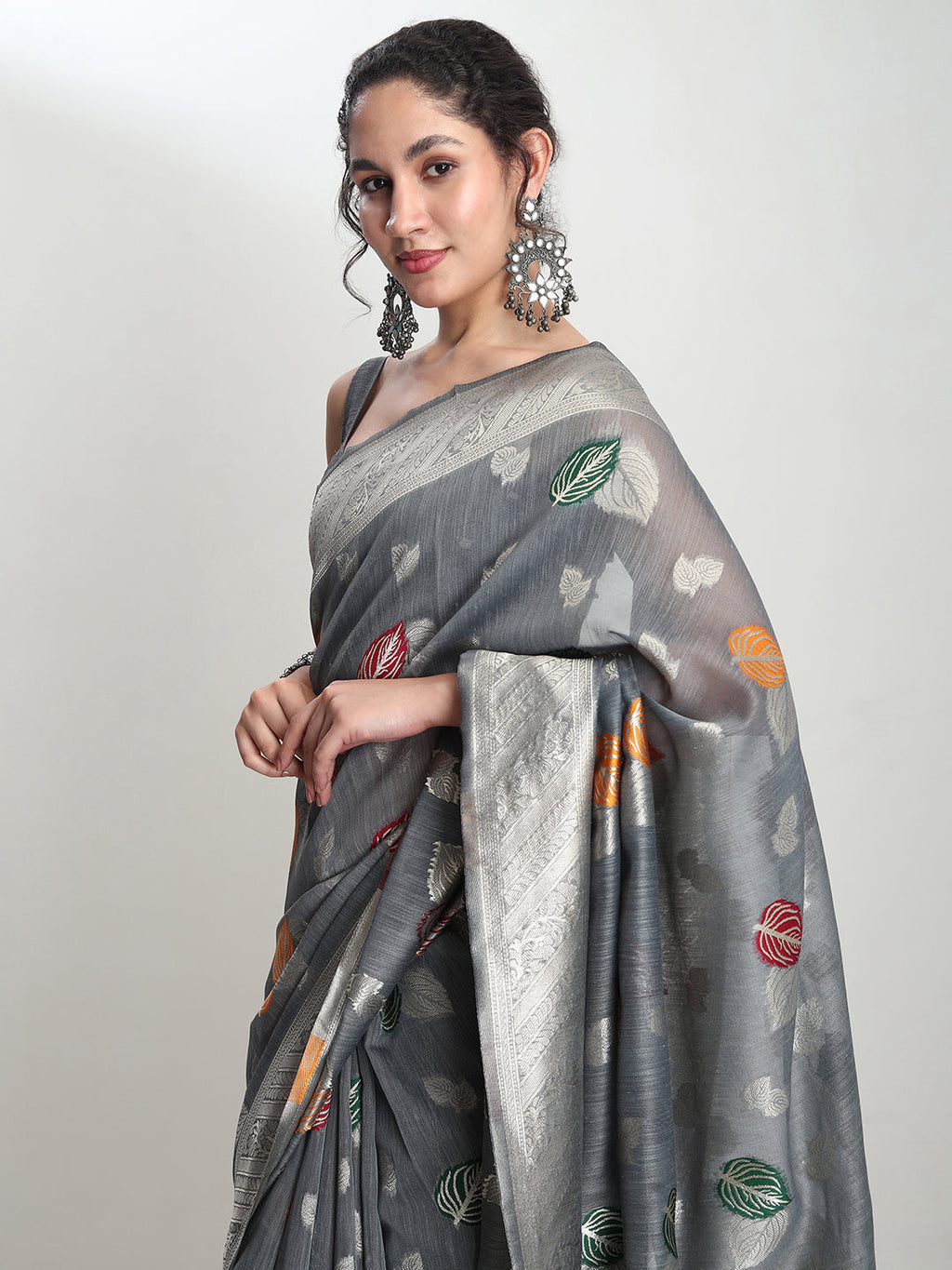 Janasya Grey Linen Blend Floral Jacquard Saree - Distacart