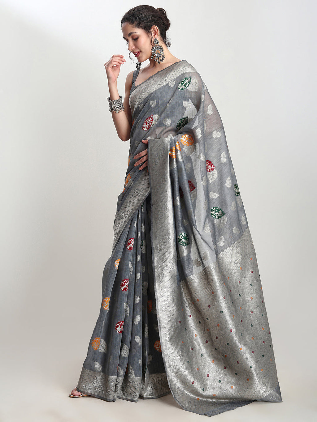 Janasya Grey Linen Blend Floral Jacquard Saree - Distacart