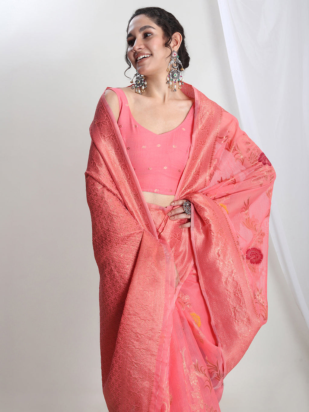 Janasya Peach Linen Blend Floral Jacquard Saree - Distacart