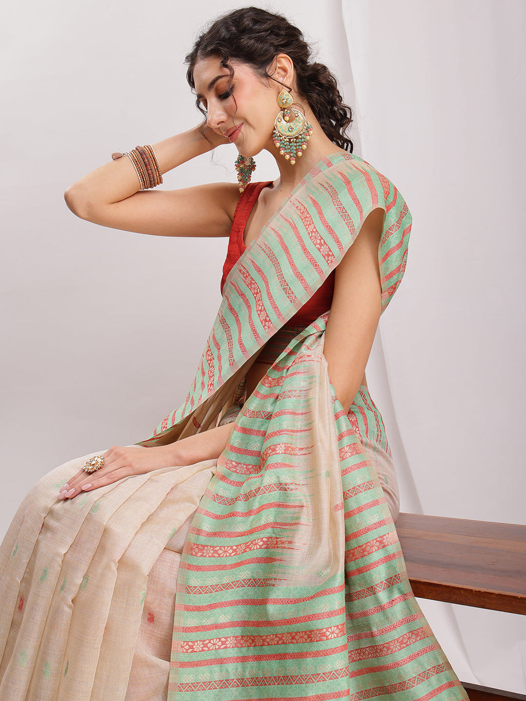 Janasya Beige Silk Blend Ikkat Jacquard Saree - Distacart