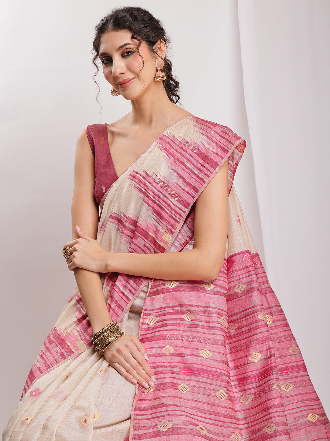 Janasya Beige Silk Blend Ikkat Jacquard Saree - Distacart