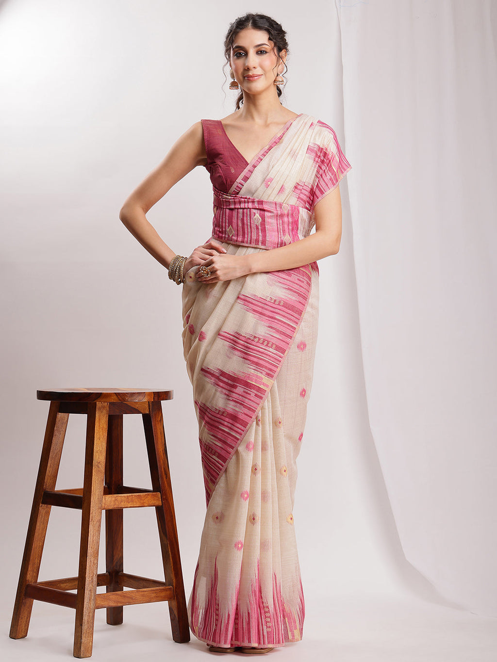 Janasya Beige Silk Blend Ikkat Jacquard Saree - Distacart