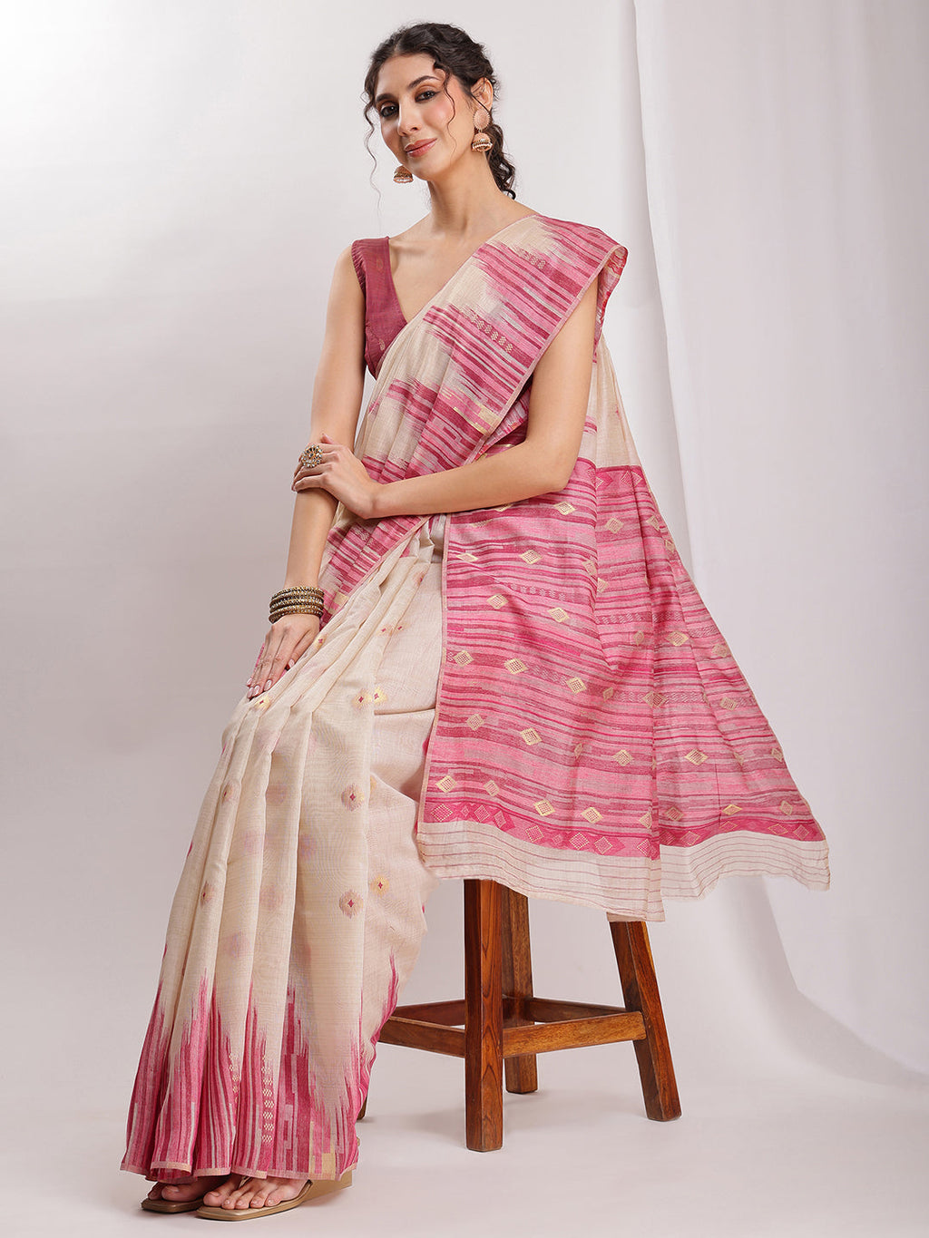 Janasya Beige Silk Blend Ikkat Jacquard Saree - Distacart