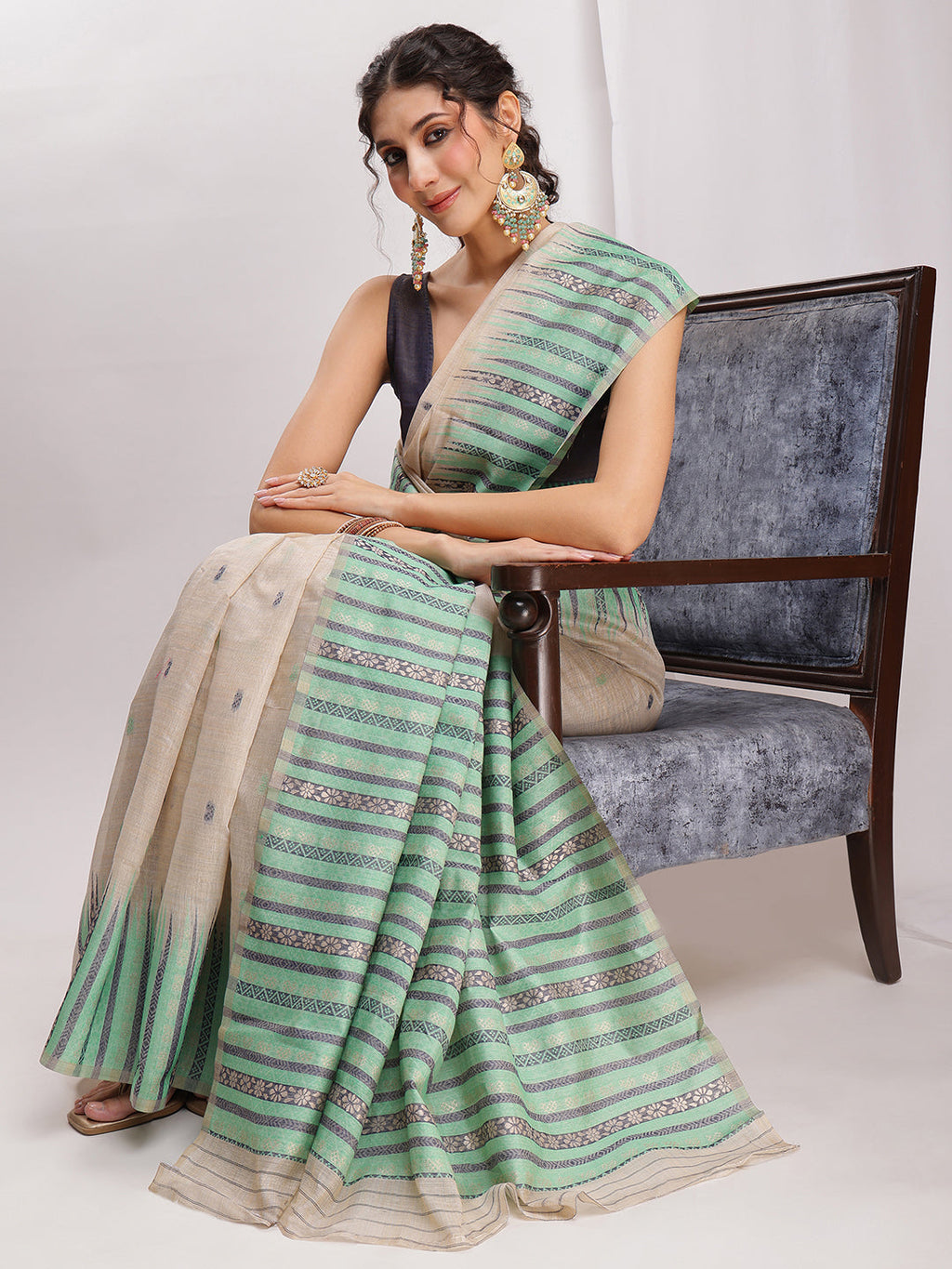 Janasya Beige Silk Blend Ikkat Jacquard Saree - Distacart