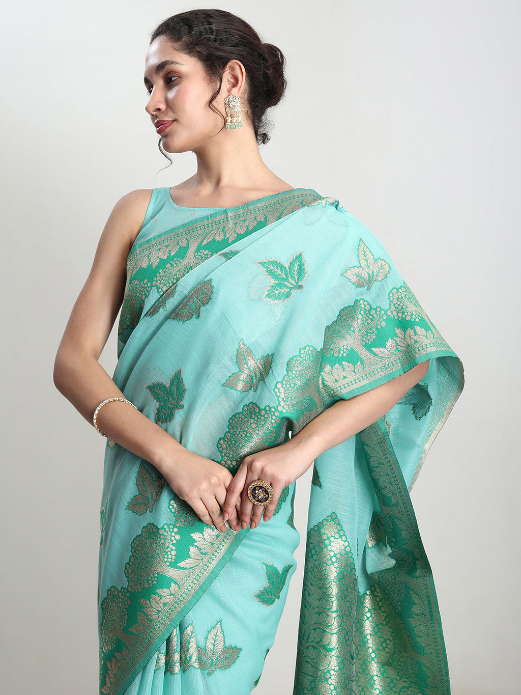 Janasya Sea Green Linen Blend Floral Jacquard Saree - Distacart