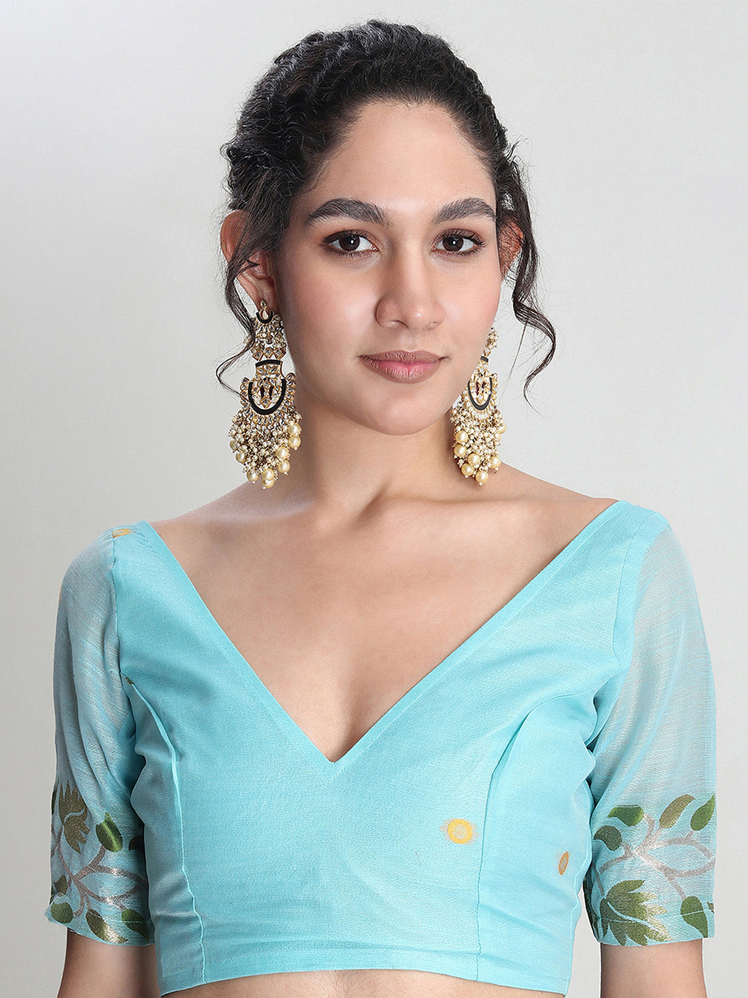 Janasya Sky Blue Silk Blend Floral Jacquard Saree - Distacart