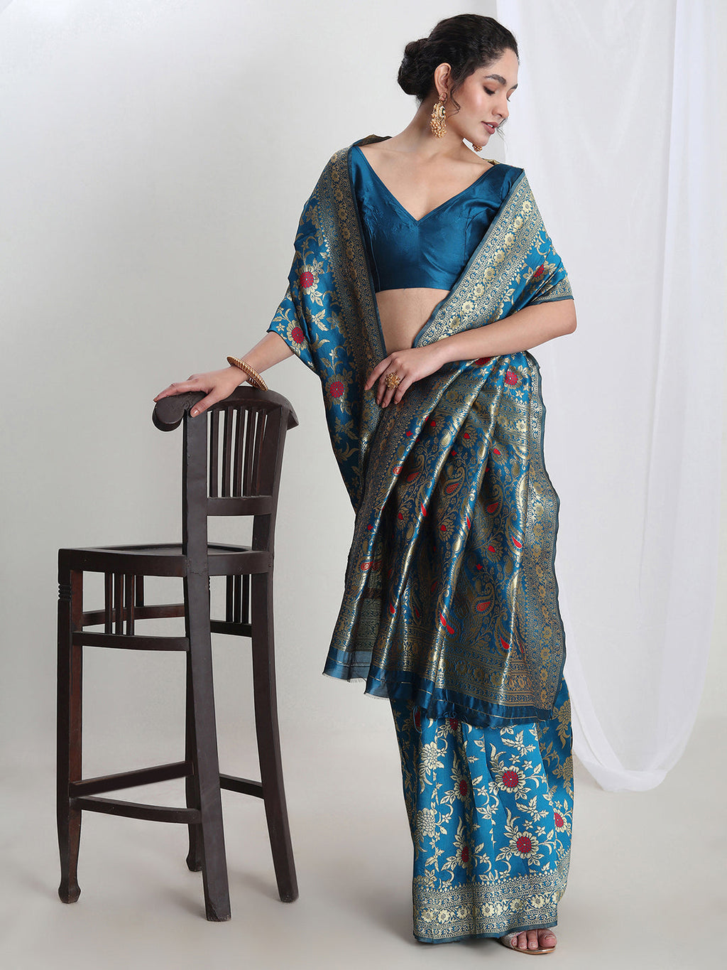 Janasya Blue Silk Blend Floral Jacquard Saree - Distacart