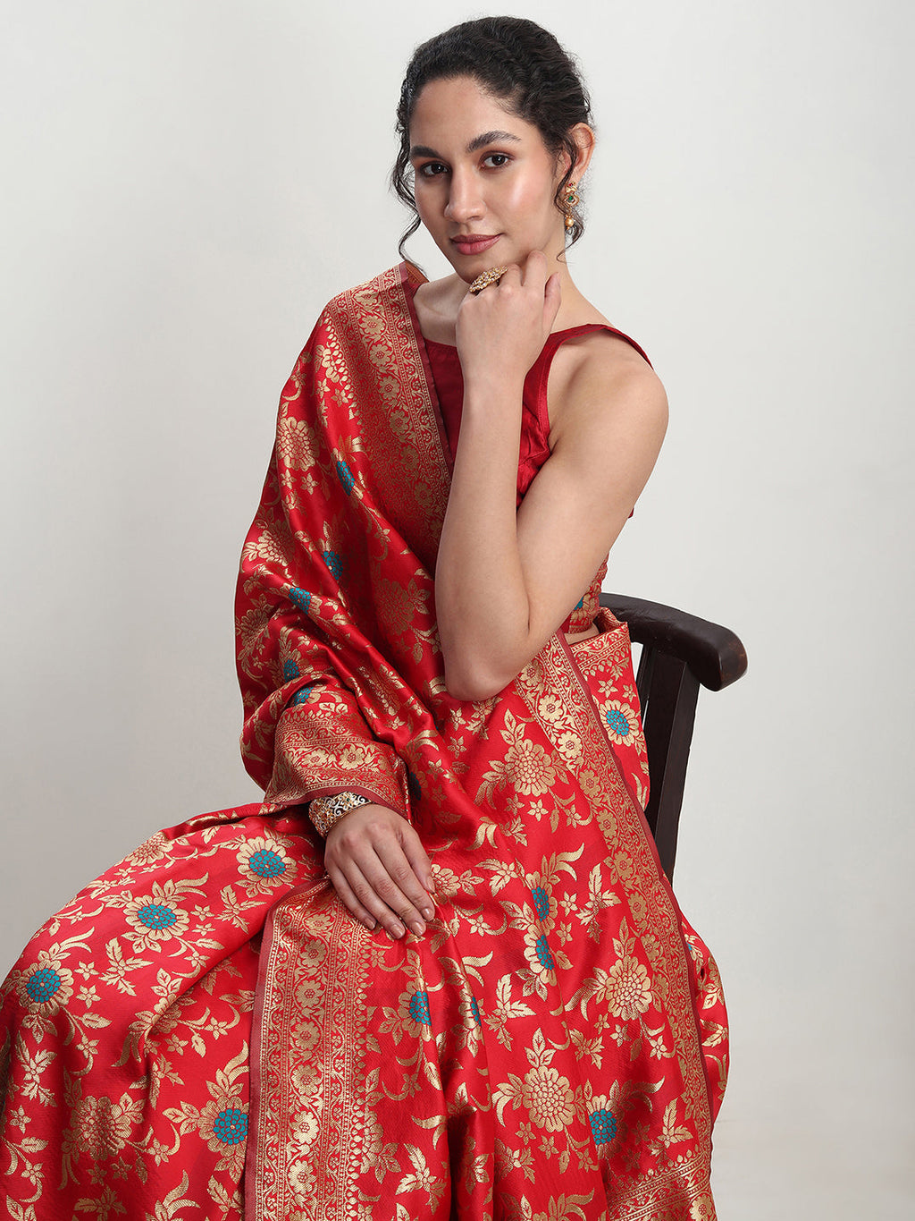 Janasya Red Silk Blend Floral Jacquard Saree - Distacart