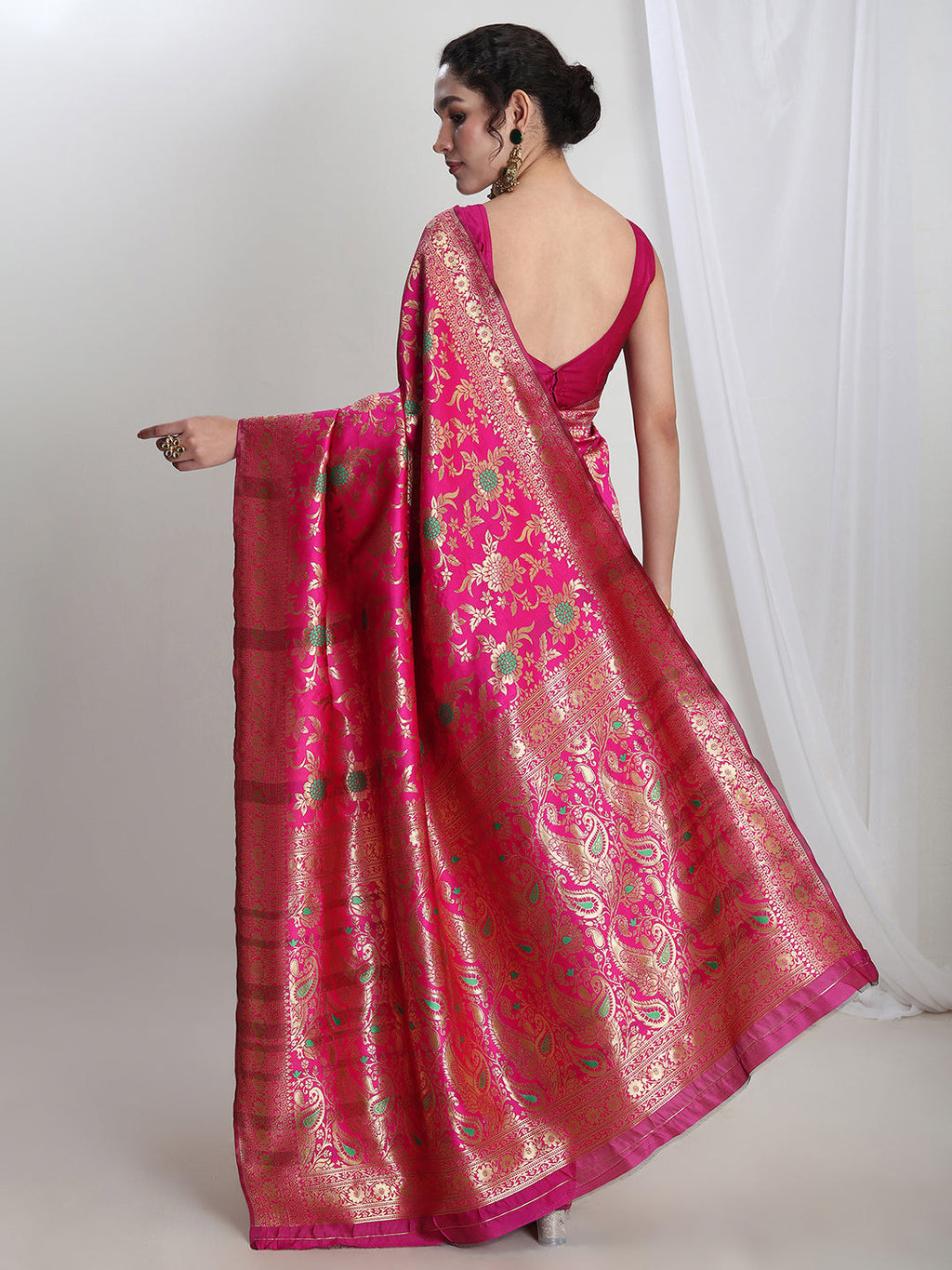 Janasya Pink Silk Blend Floral Jacquard Saree - Distacart