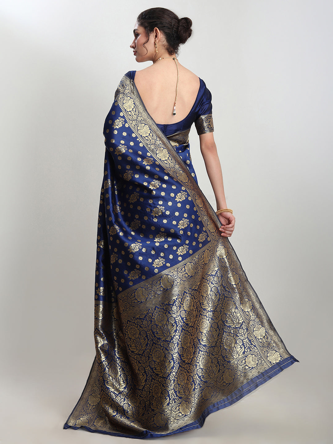 Janasya Blue Silk Blend Floral Jacquard Saree - Distacart