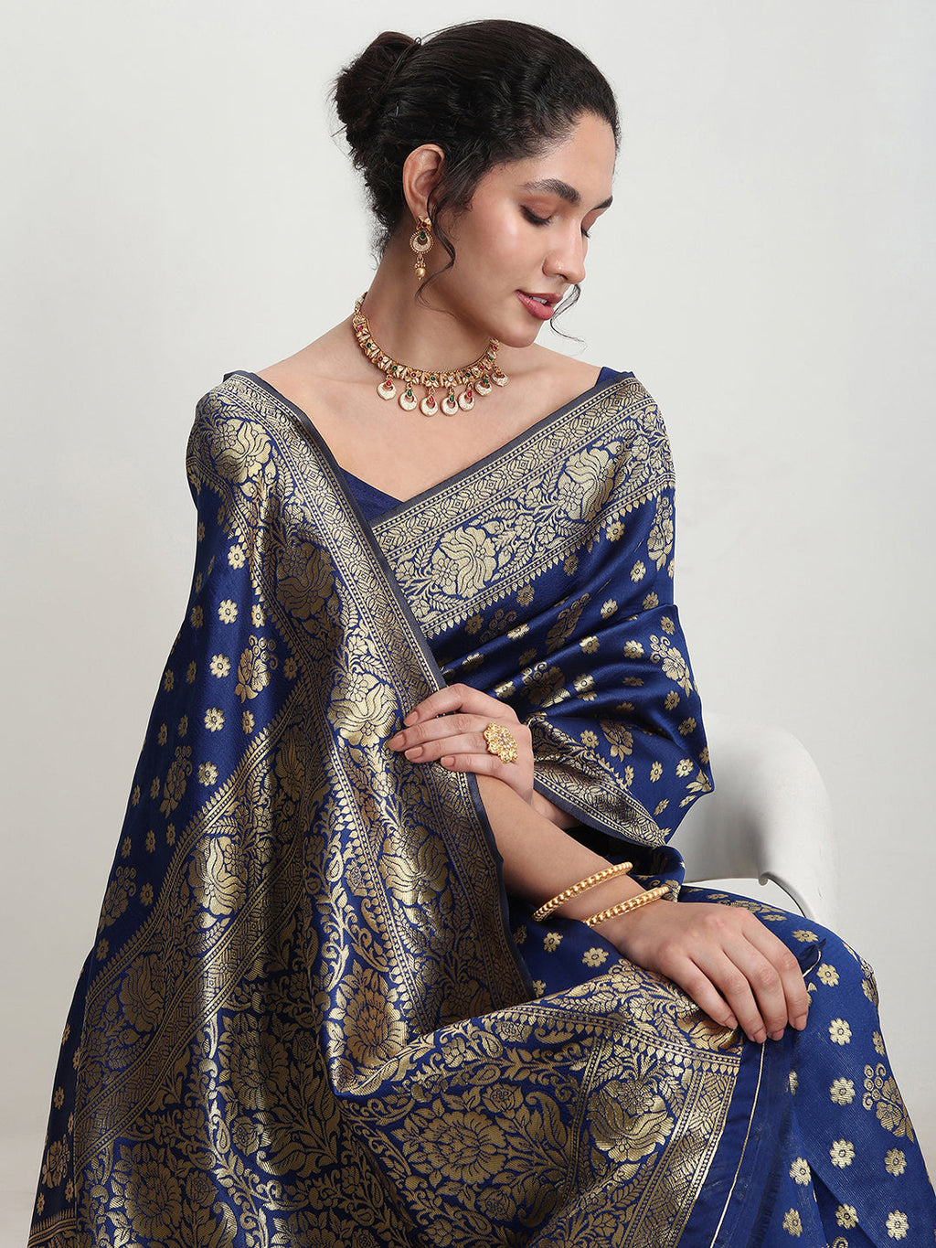 Janasya Blue Silk Blend Floral Jacquard Saree - Distacart