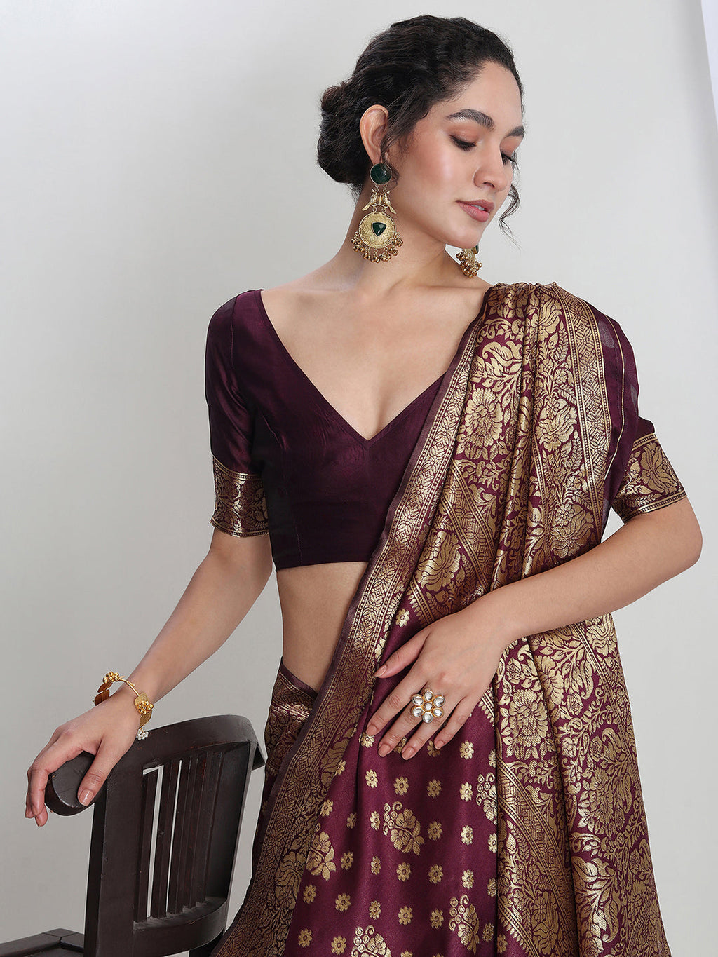 Janasya Purple Silk Blend Floral Jacquard Saree - Distacart