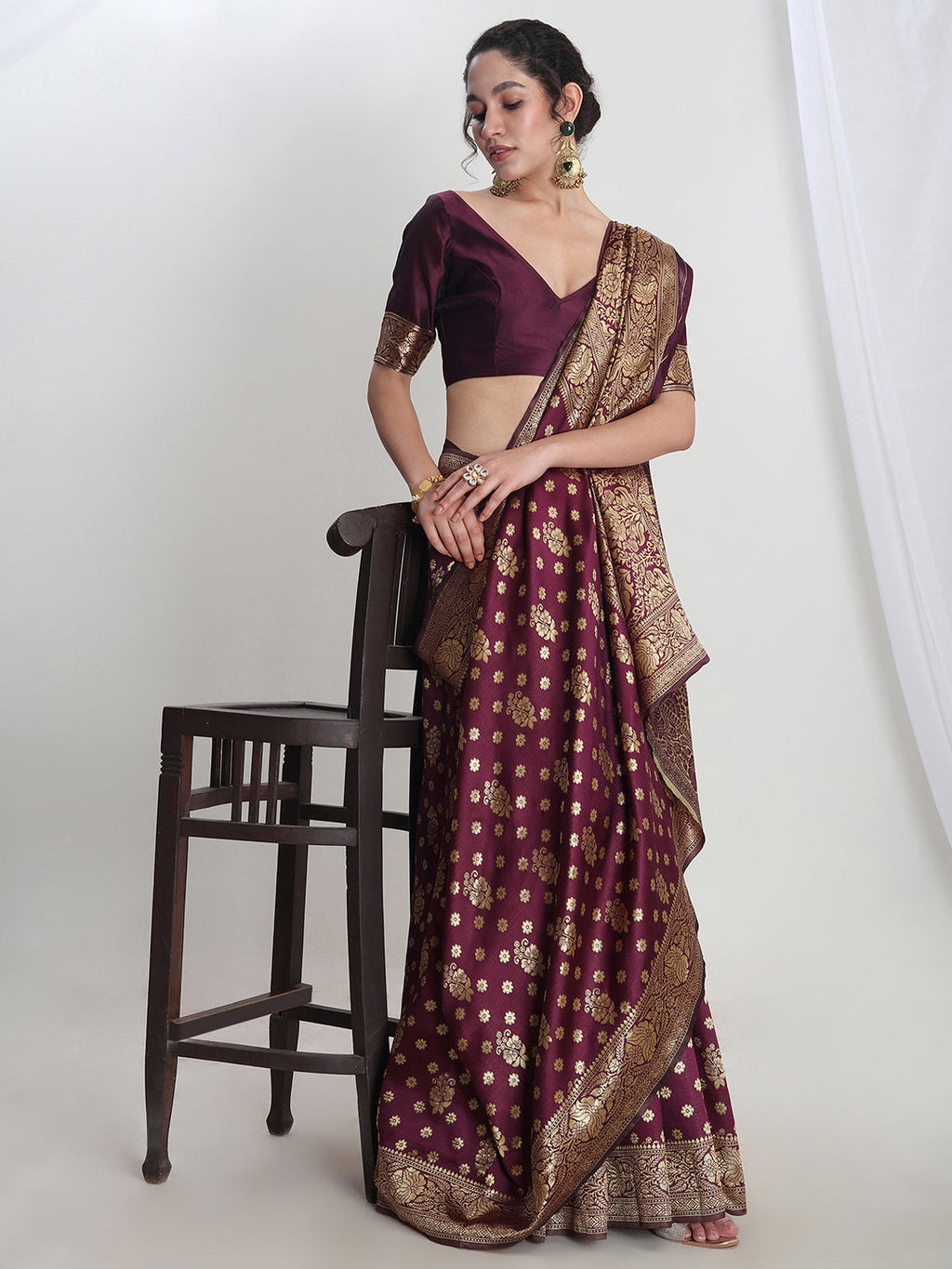 Janasya Purple Silk Blend Floral Jacquard Saree - Distacart