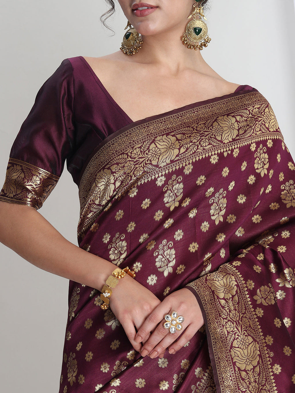 Janasya Purple Silk Blend Floral Jacquard Saree - Distacart