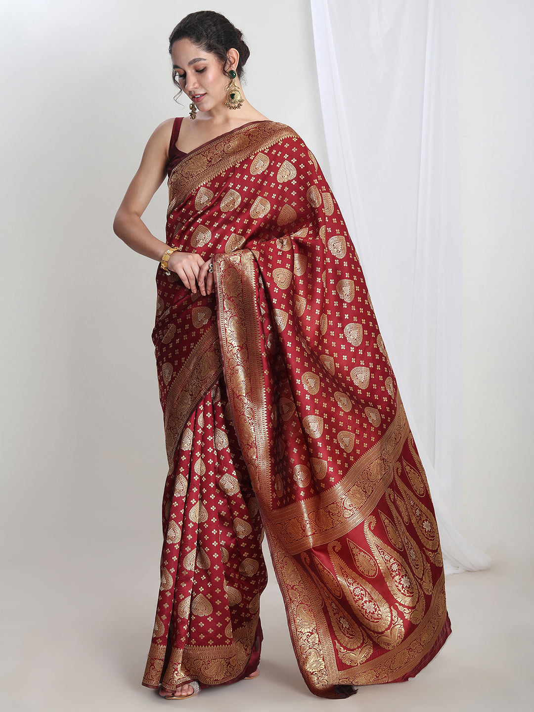 Janasya Maroon Silk Blend Ethnic Motifs Jacquard Saree - Distacart