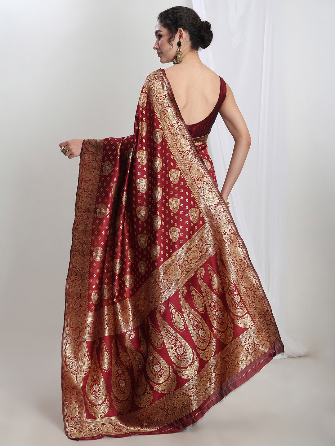 Janasya Maroon Silk Blend Ethnic Motifs Jacquard Saree - Distacart