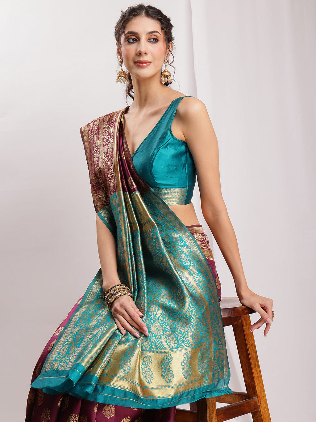 Janasya Purple Silk Blend Floral Jacquard Saree - Distacart