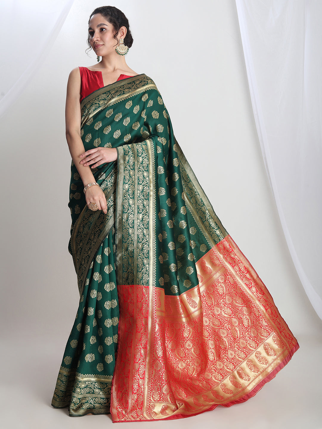 Janasya Green Silk Blend Floral Jacquard Saree - Distacart