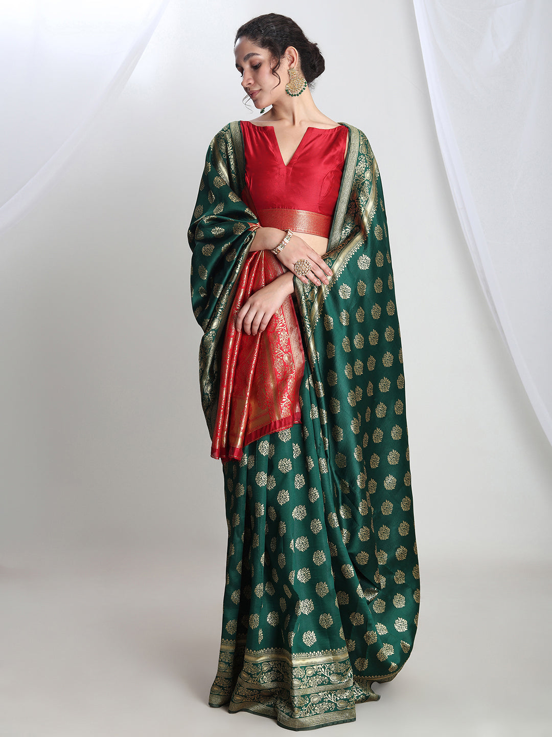 Janasya Green Silk Blend Floral Jacquard Saree - Distacart