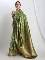 Janasya Green Silk Blend Floral Jacquard Saree - Distacart