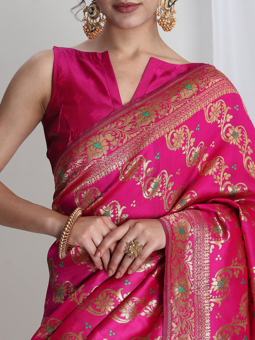 Janasya Pink Silk Blend Floral Jacquard Saree - Distacart