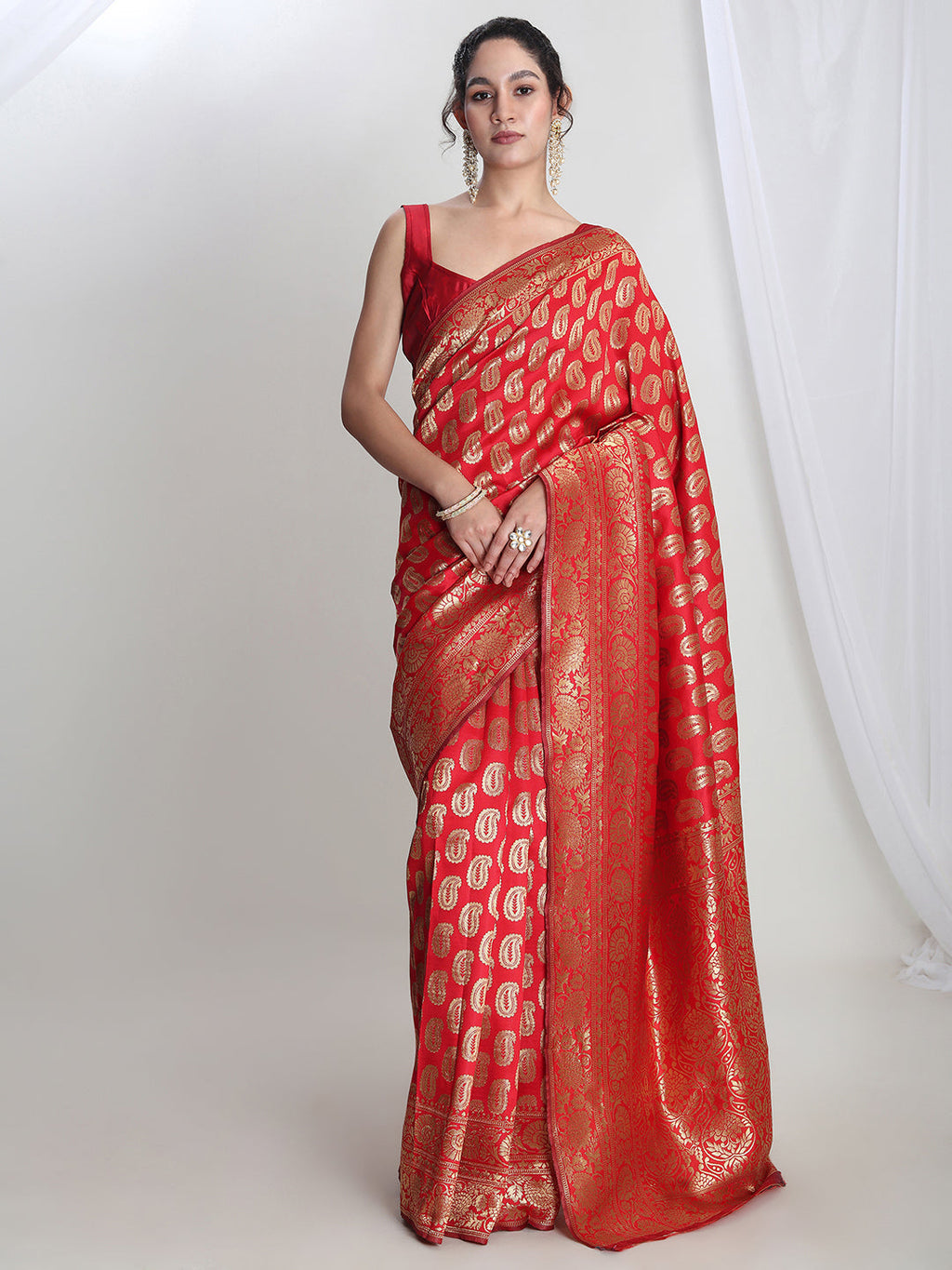 Janasya Red Silk Blend Paisley Jacquard Saree - Distacart