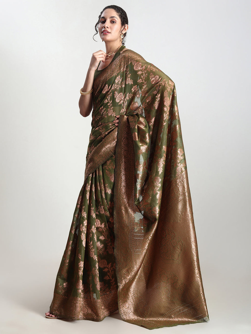 Janasya Green Silk Blend Floral Jacquard Saree - Distacart