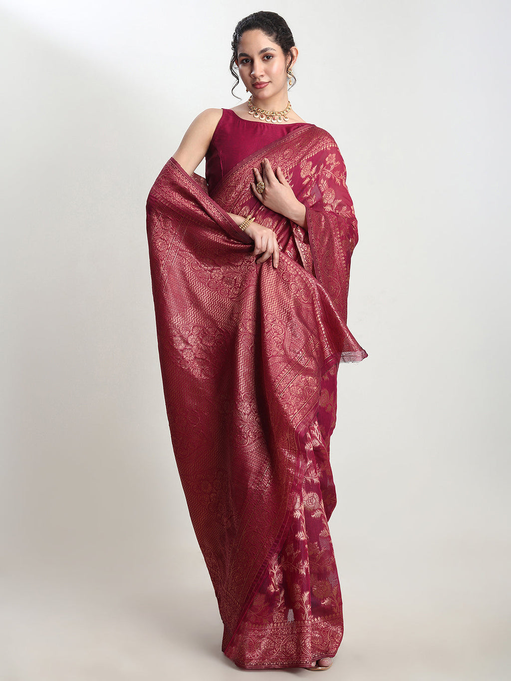 Janasya Magenta Silk Blend Floral Jacquard Saree - Distacart
