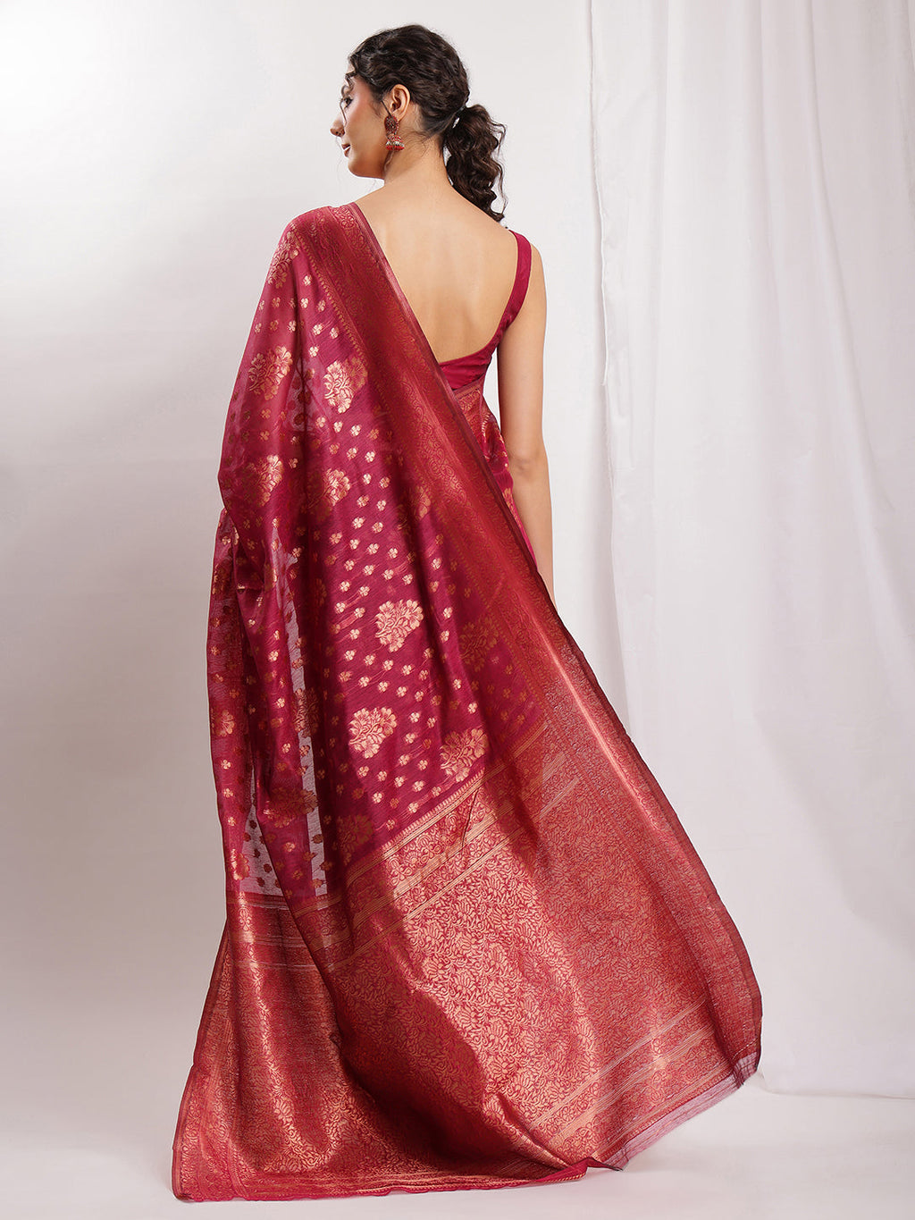 Janasya Fuchsia Silk Blend Floral Jacquard Saree - Distacart