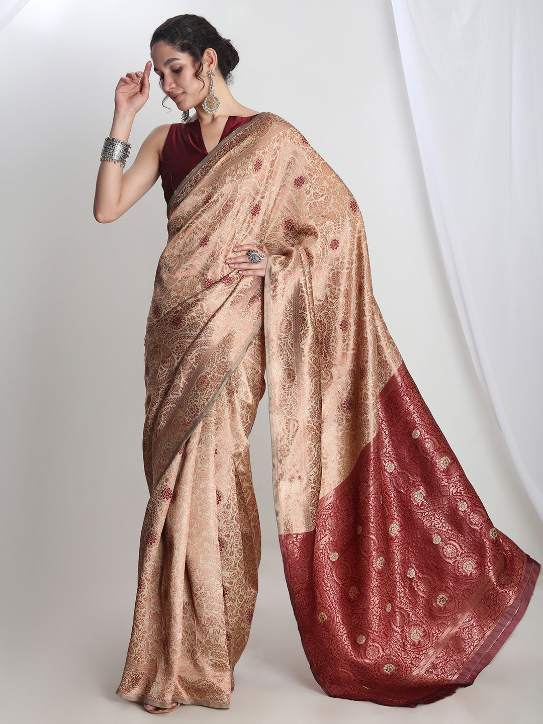 Janasya Beige Silk Blend Floral Jacquard Saree - Distacart