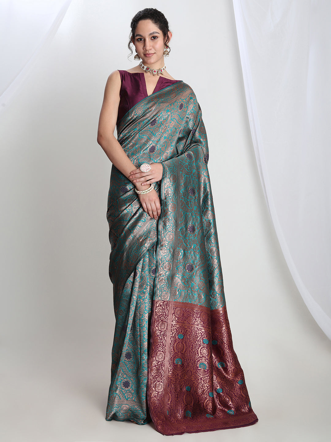 Janasya Sea Green Silk Blend Floral Jacquard Saree - Distacart