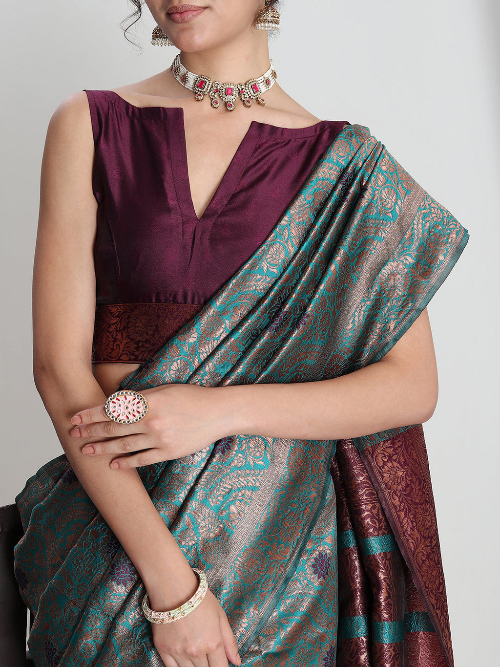 Janasya Sea Green Silk Blend Floral Jacquard Saree - Distacart