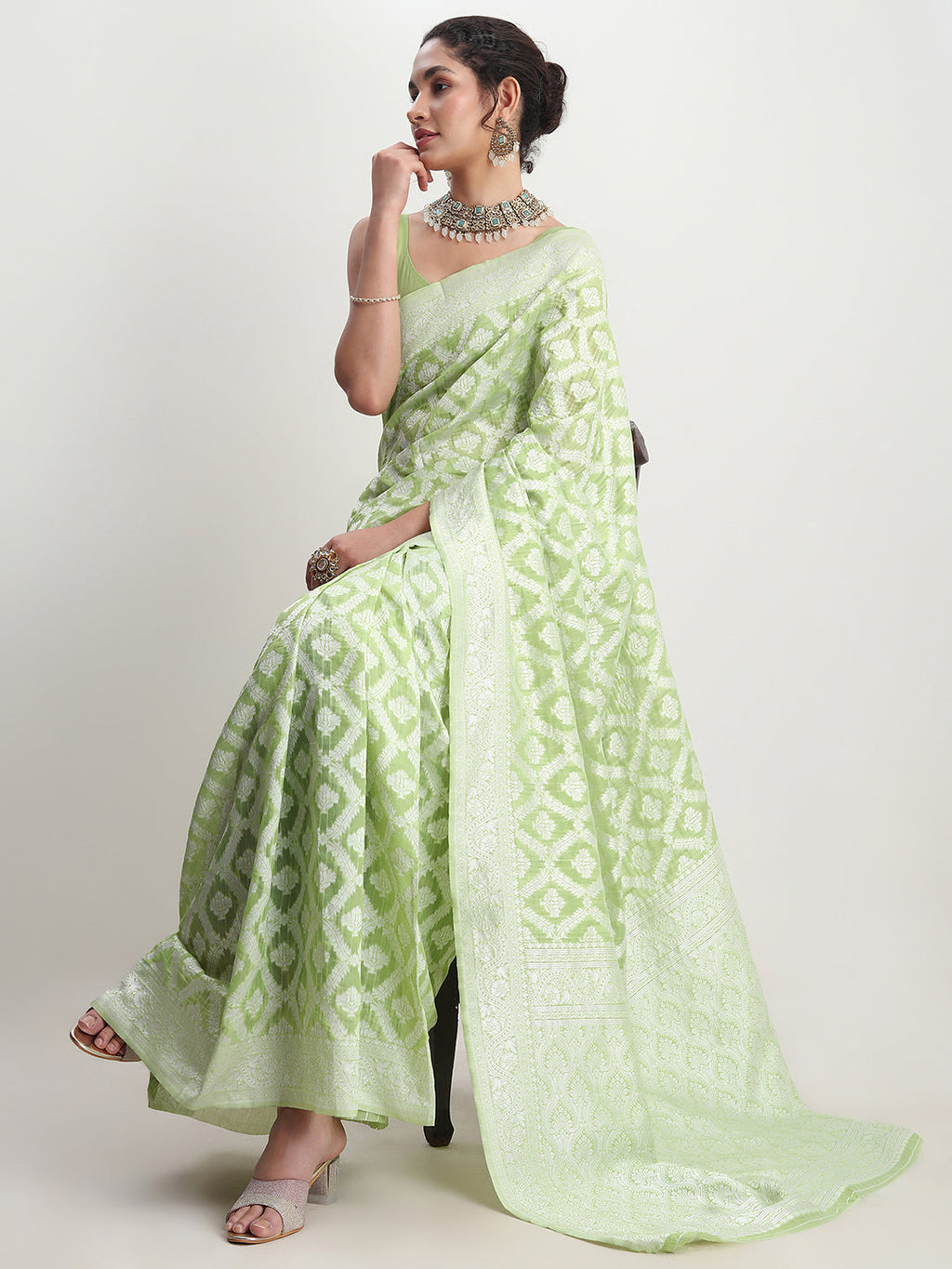 Janasya Light Green Silk Blend Floral Jacquard Saree - Distacart