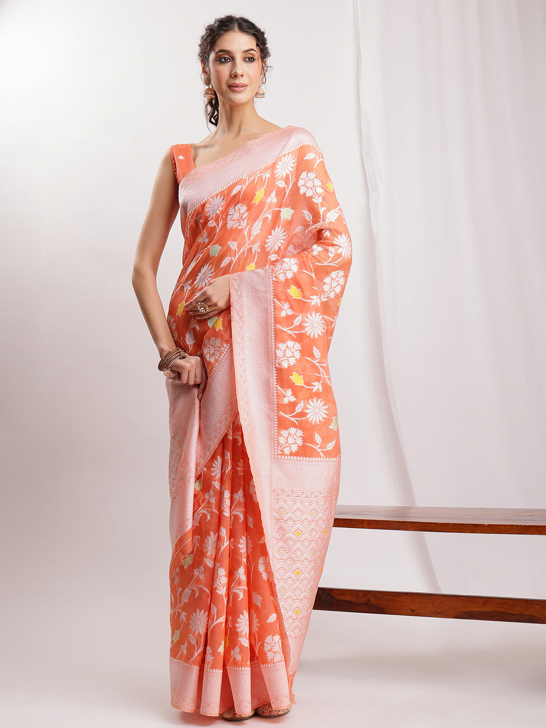Janasya Peach Silk Blend Floral Jacquard Saree - Distacart