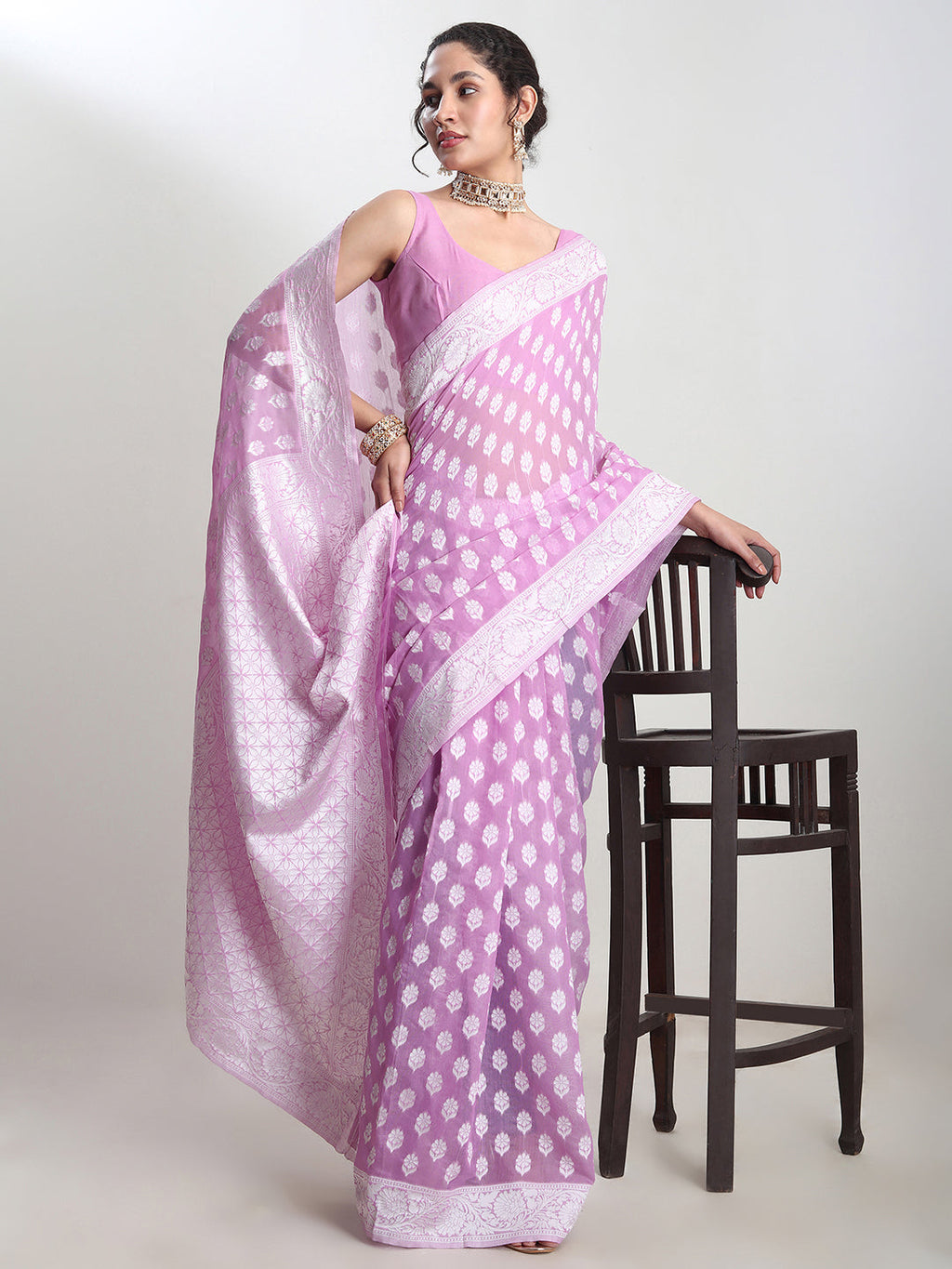 Janasya Lavender Silk Blend Floral Jacquard Saree - Distacart
