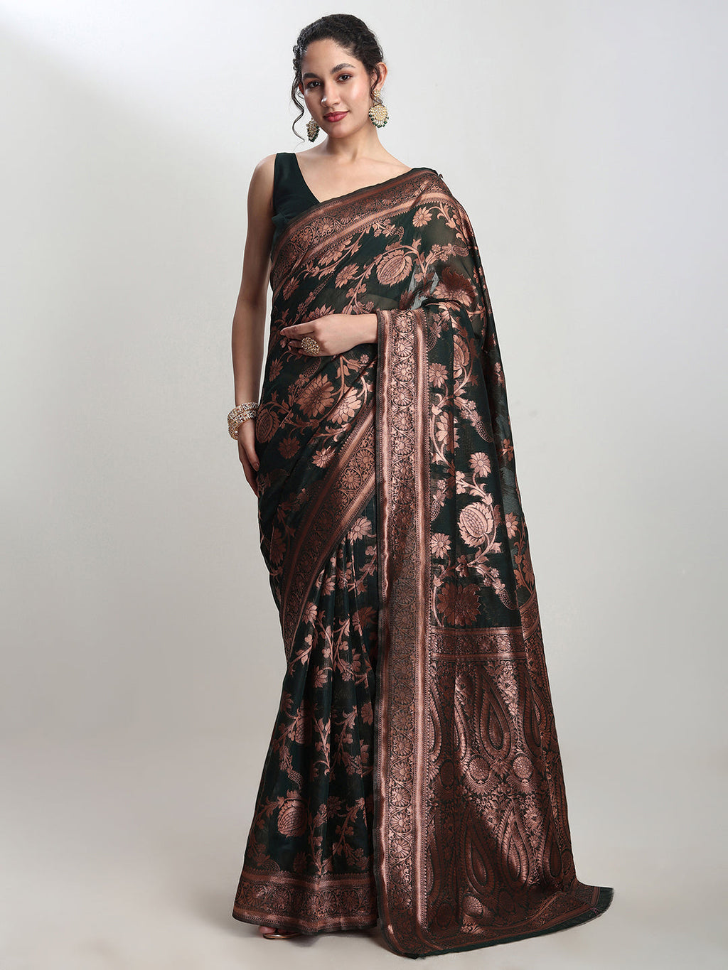 Janasya Dark Green Silk Blend Floral Jacquard Saree - Distacart