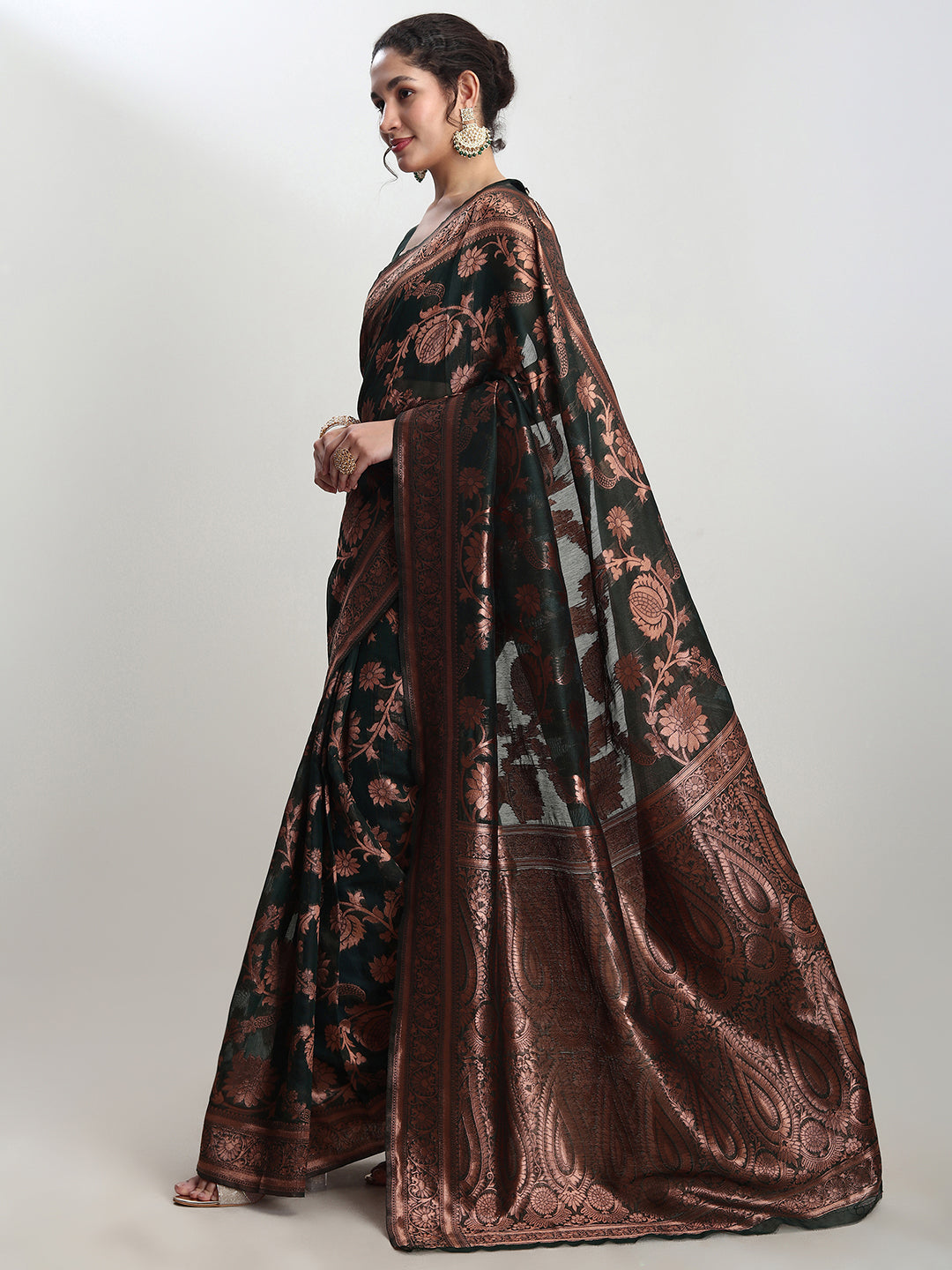 Janasya Dark Green Silk Blend Floral Jacquard Saree - Distacart