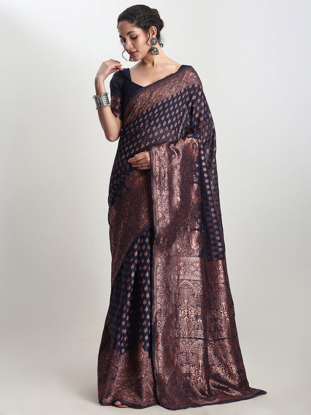 Janasya Indigo Silk Blend Floral Jacquard Saree - Distacart