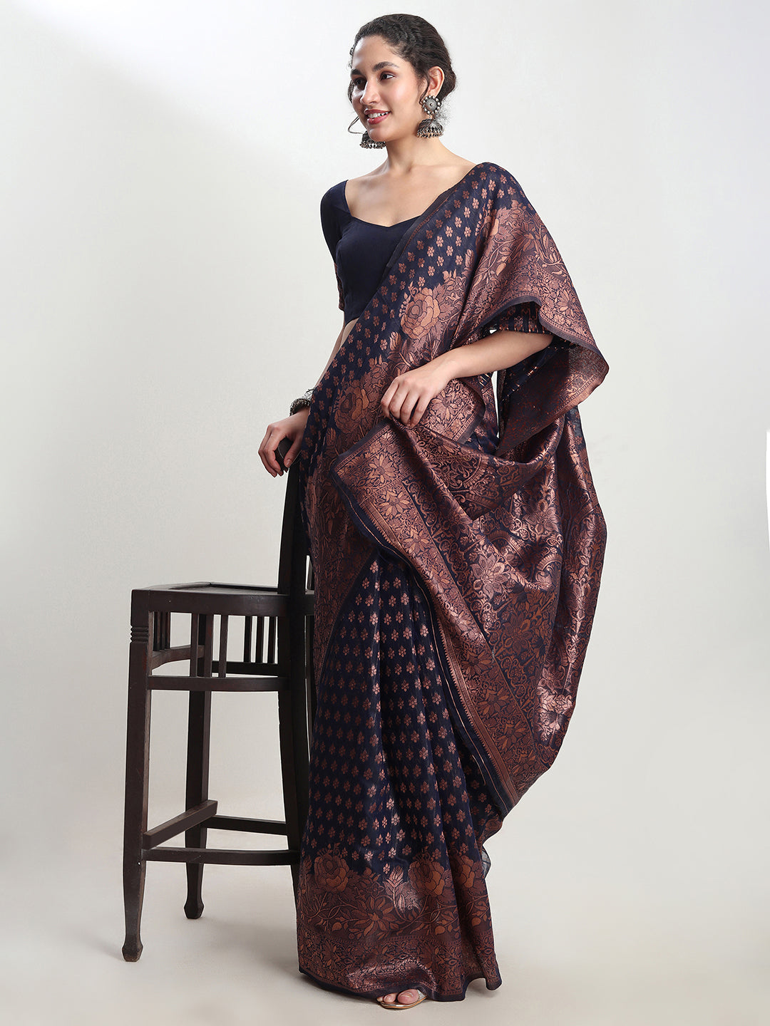 Janasya Indigo Silk Blend Floral Jacquard Saree - Distacart